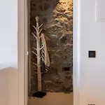 Hotell Makani Ano Mera