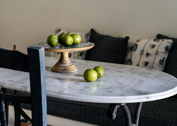 Makani Otel Ano Mera